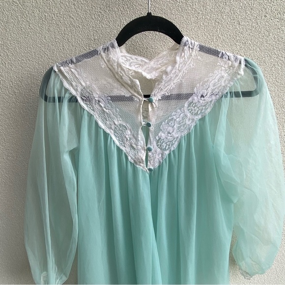 Miss Elaine Sheer vintage robe - Picture 7 of 7